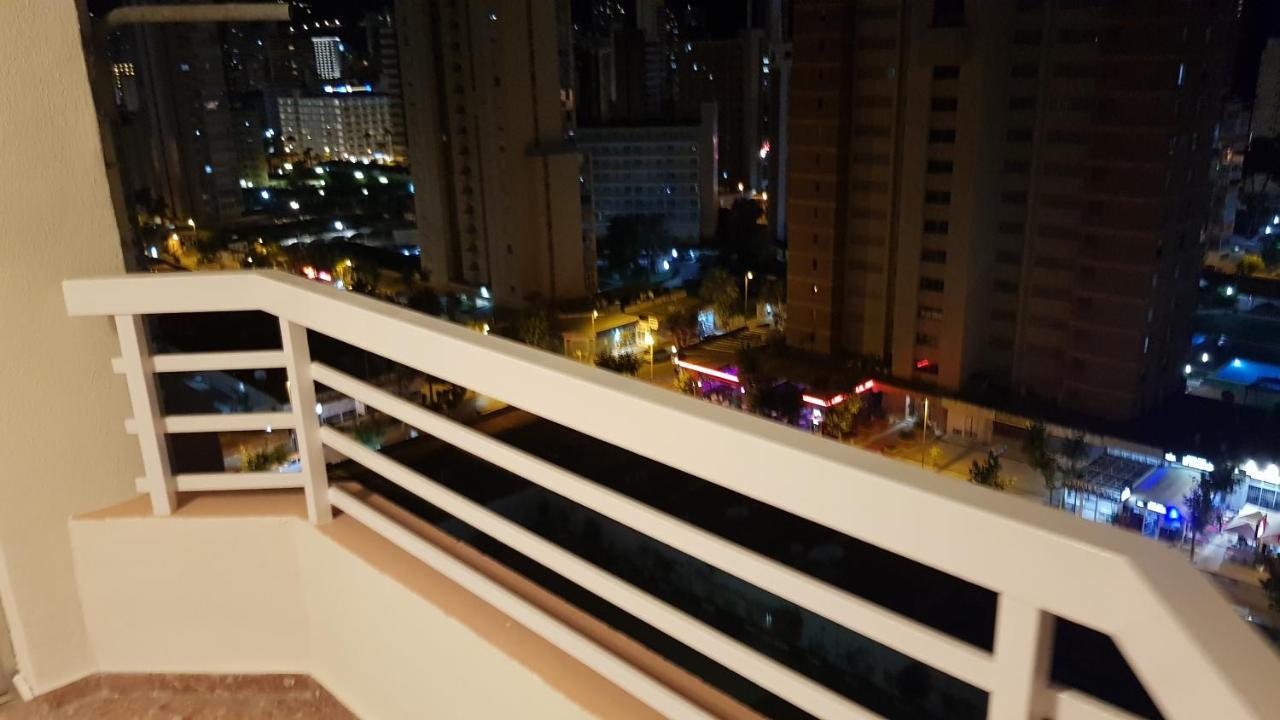 Апартаменты Disponible En Abril-Wifi-3Hab, 6 Pers, -Piscina, Aire Acondi-Parking Opcionable Extra Бенидорм Экстерьер фото